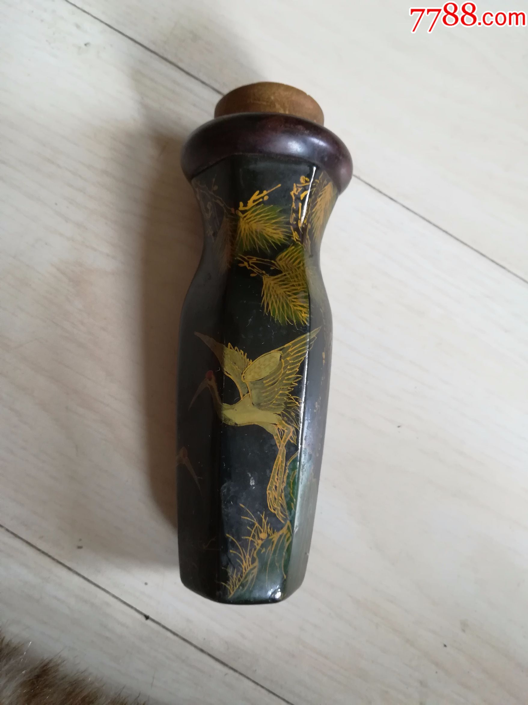 怀旧经典收藏七八十年代手绘松鹤延年大漆葫芦虫罐