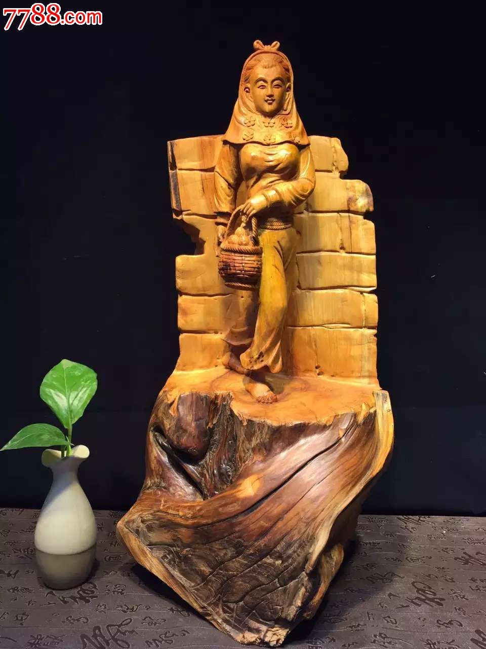 满载而归惠安女崖柏脱-木雕摆件-7788收藏__收藏热线