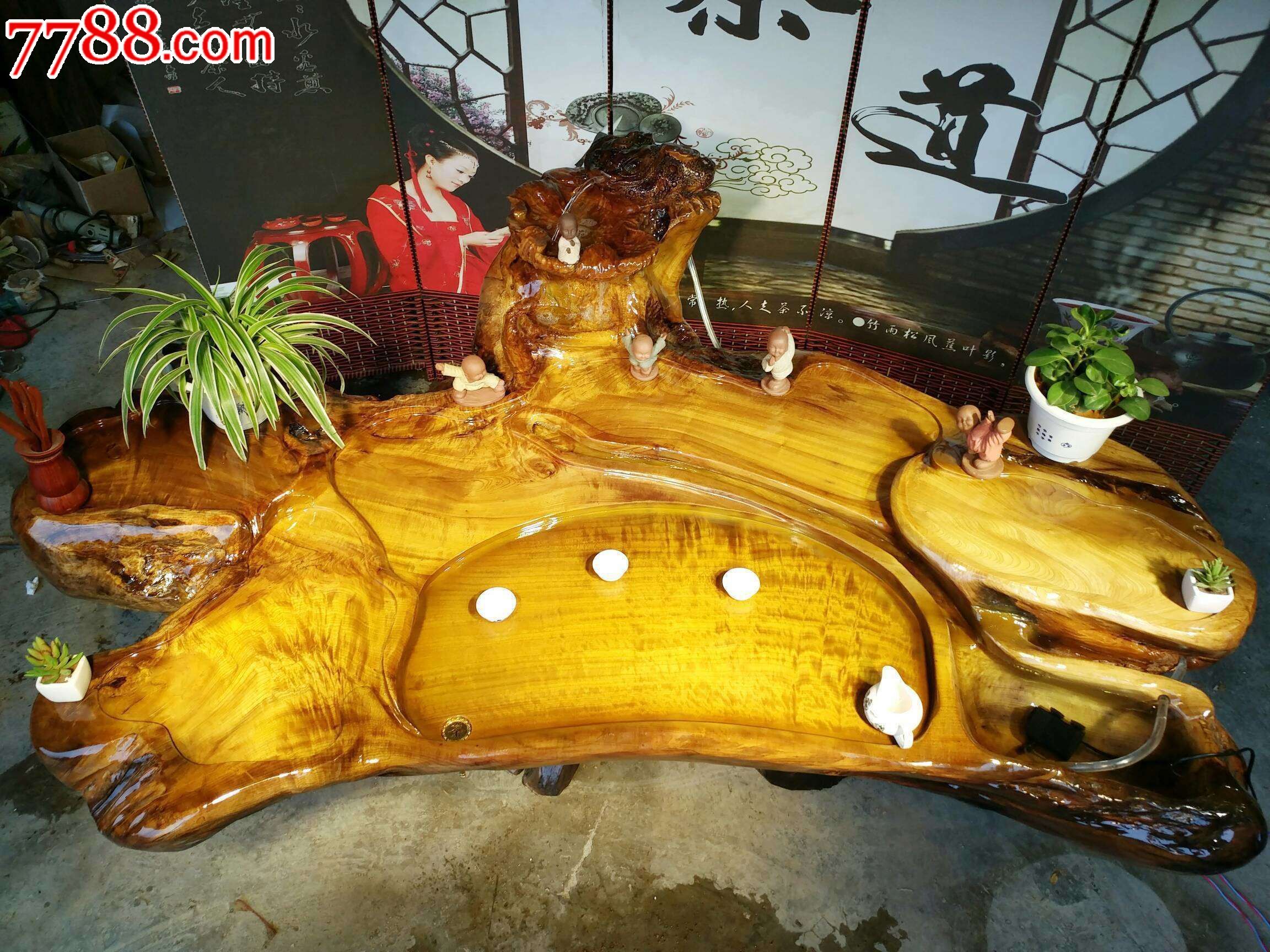 金丝楠精品茶台造型优