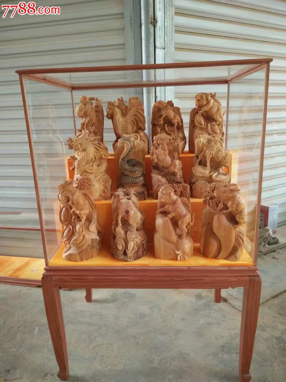 十二生肖一套配脚玻璃