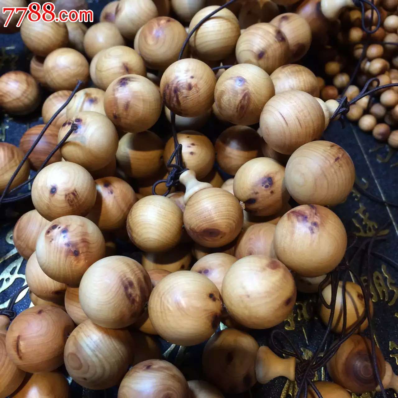 太行崖柏油密水波纹少