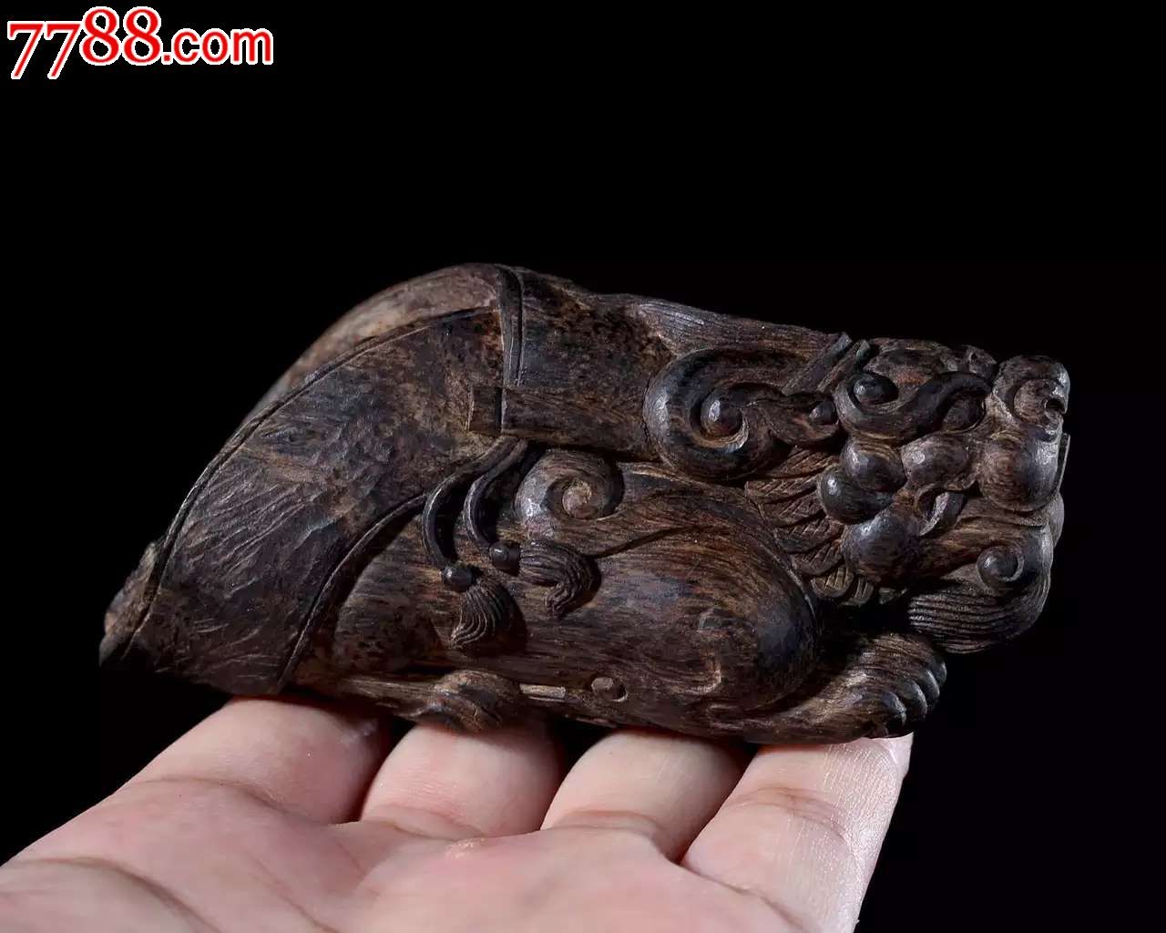 达拉干沉水沉香手把件