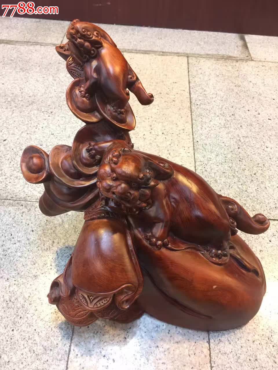 缅花貔貅根雕图