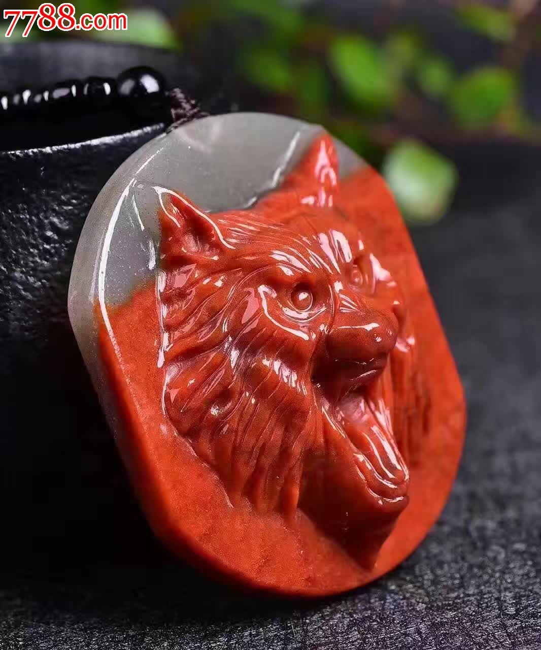 纯天然黄龙玉狼牌辟邪