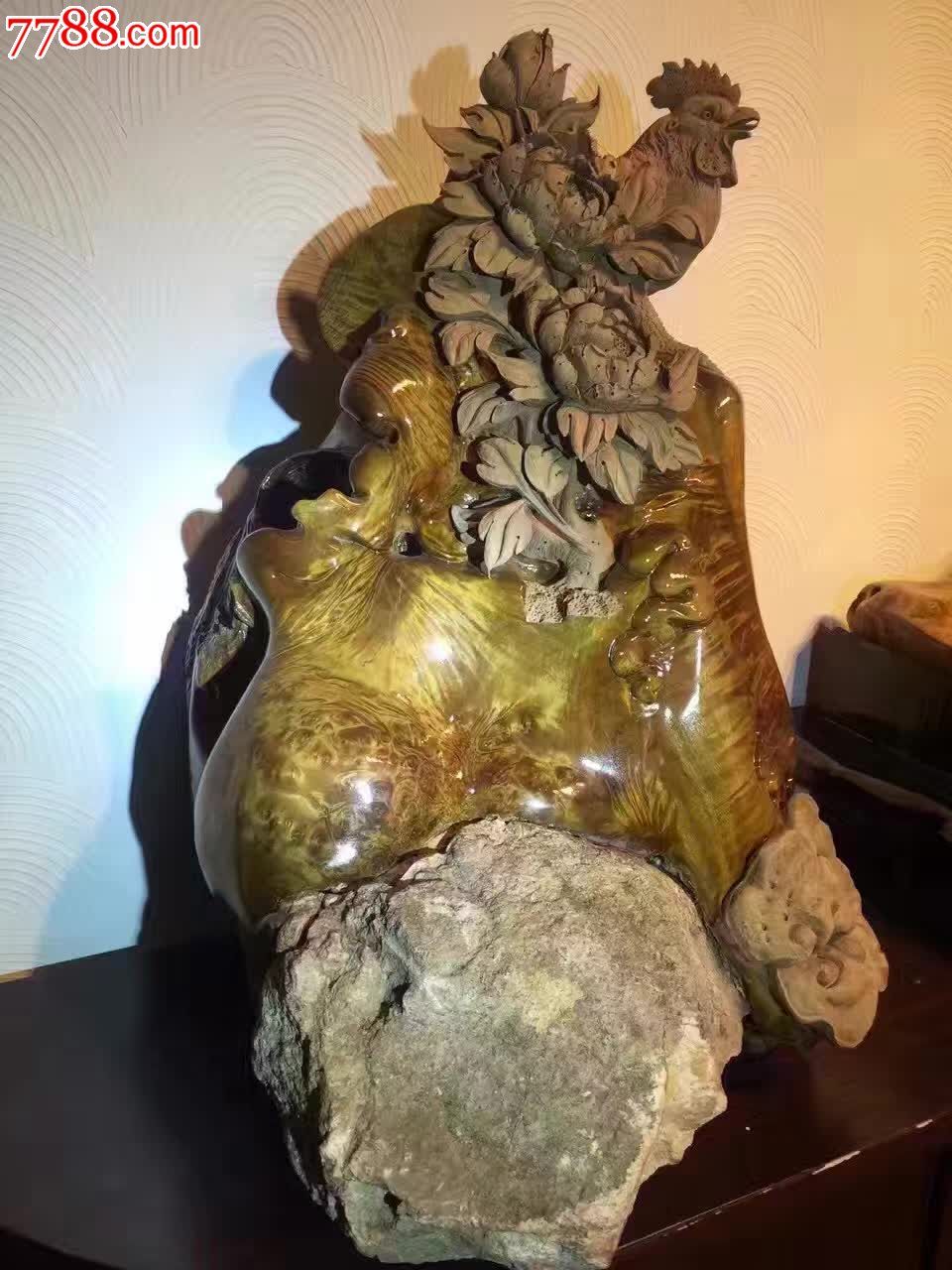 小叶桢楠天然根包石瘤