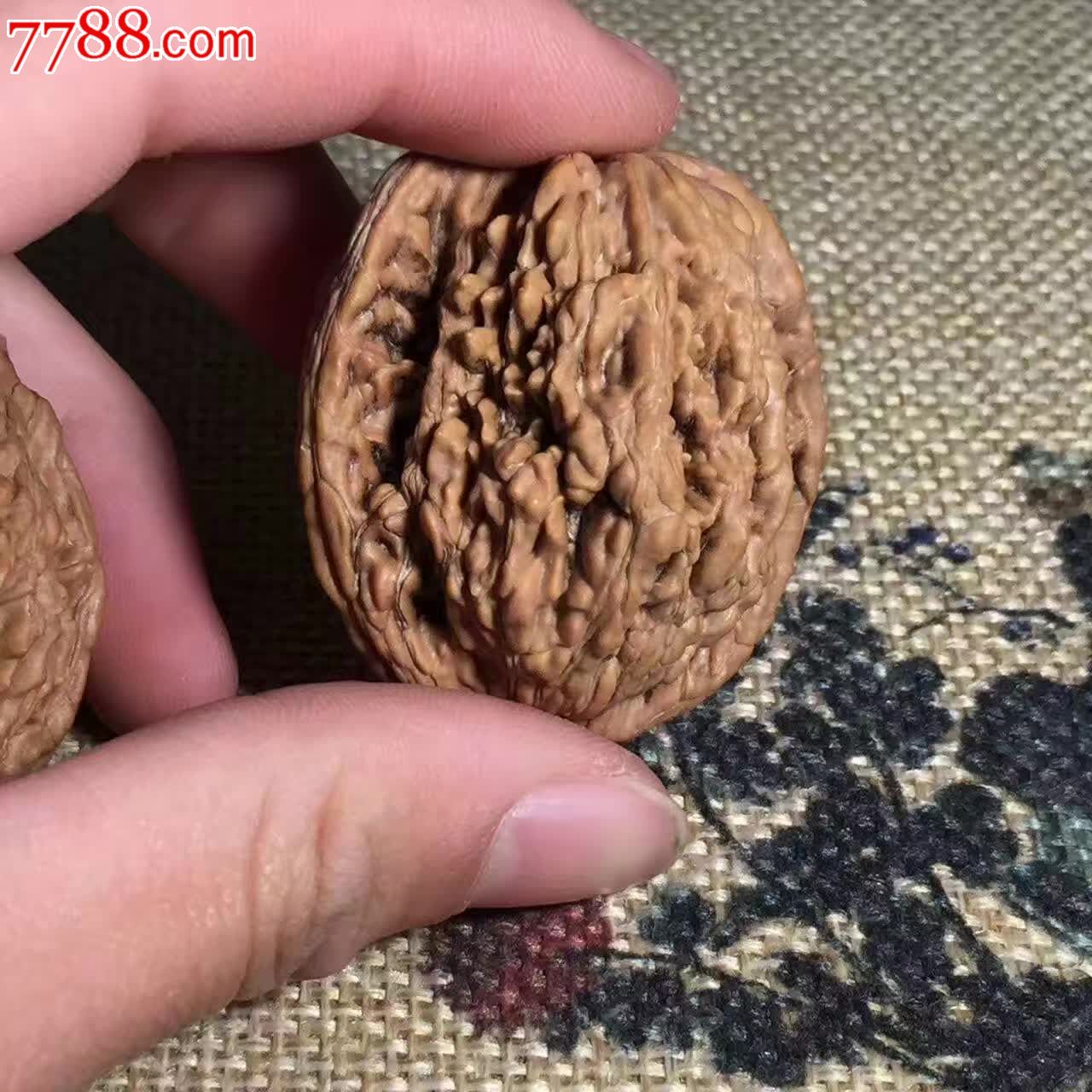 野生文玩核桃麦穗虎头