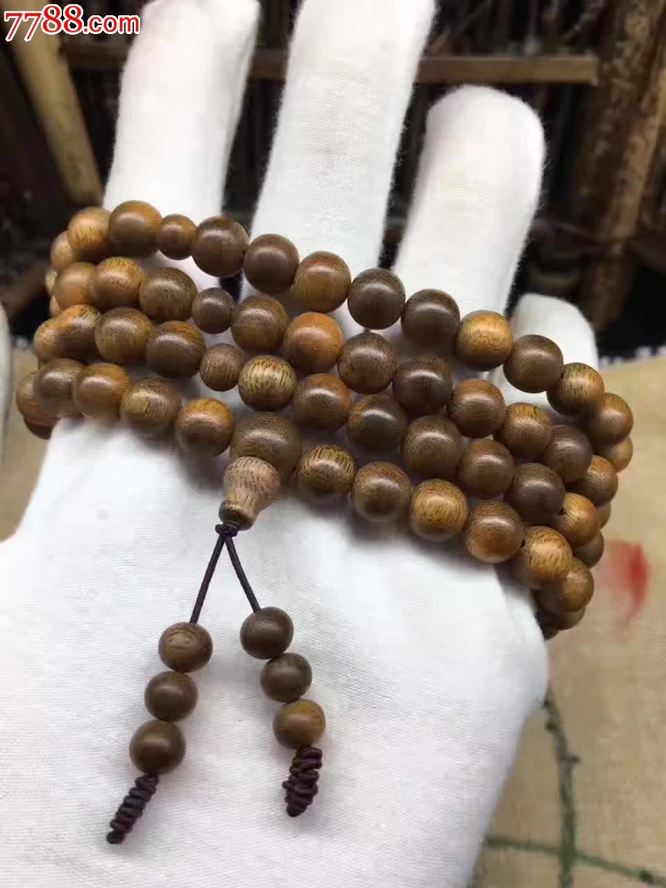 统一编号: se49986829  店内编号:gysj61430 品种: 沉香木手串-沉香木